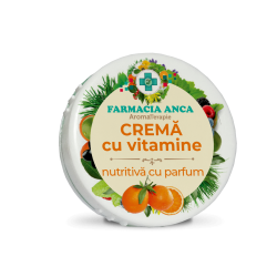 Cremă cu vitamine nutritivă cu parfum